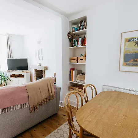 Sun - Cosy In With A Log Burner In Ulverston, Cumbria Ulverston