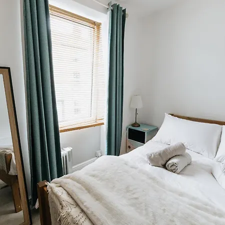 Sun - Cosy In With A Log Burner In Ulverston, Cumbria *