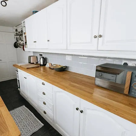 Sun - Cosy In With A Log Burner In Ulverston, Cumbria Tatil Evi