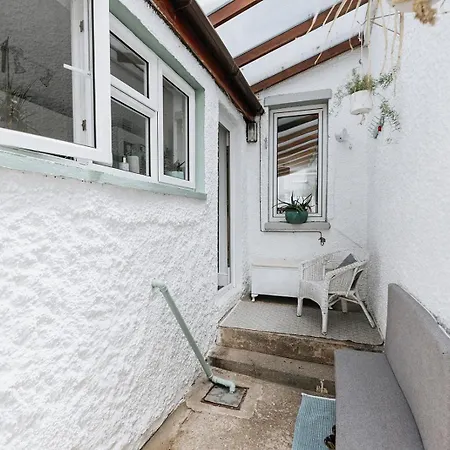 Sun - Cosy In With A Log Burner In Ulverston, Cumbria