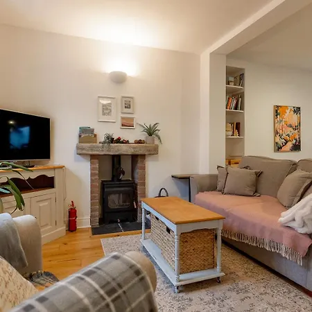Sun - Cosy In With A Log Burner In Ulverston, Cumbria Ulverston