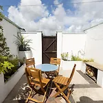 Sun - Cosy In With A Log Burner In Ulverston, Cumbria * 울버스톤